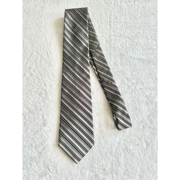 Perry Ellis Other - Perry Ellis grey, black, and silver portfolio Tie